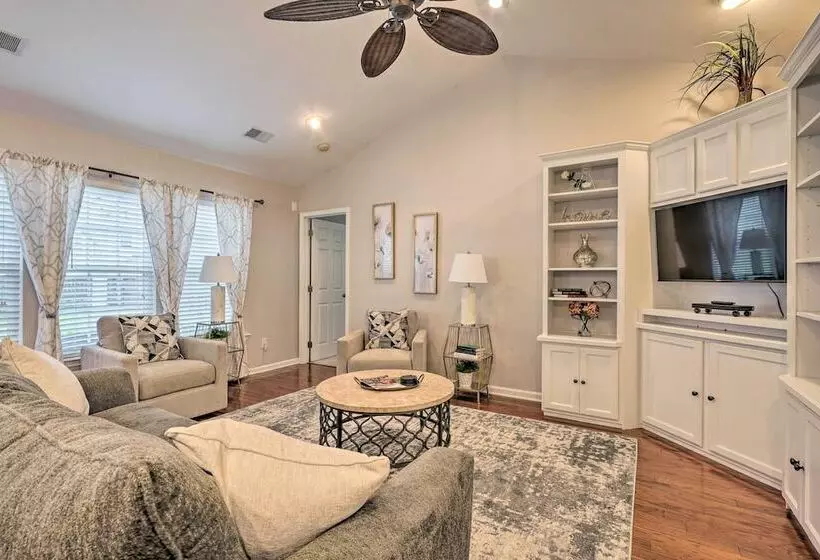 Bright Summerville Abode ~ 9 Mi To Water Park