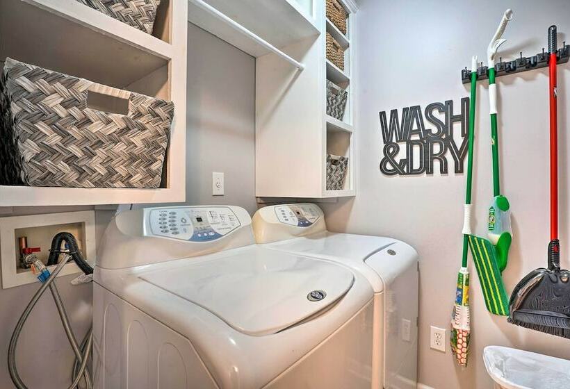 Bright Summerville Abode ~ 9 Mi To Water Park