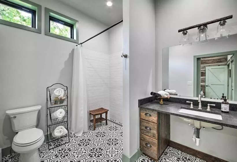 Bross Brother S Cabin W/ Wraparound Porch!