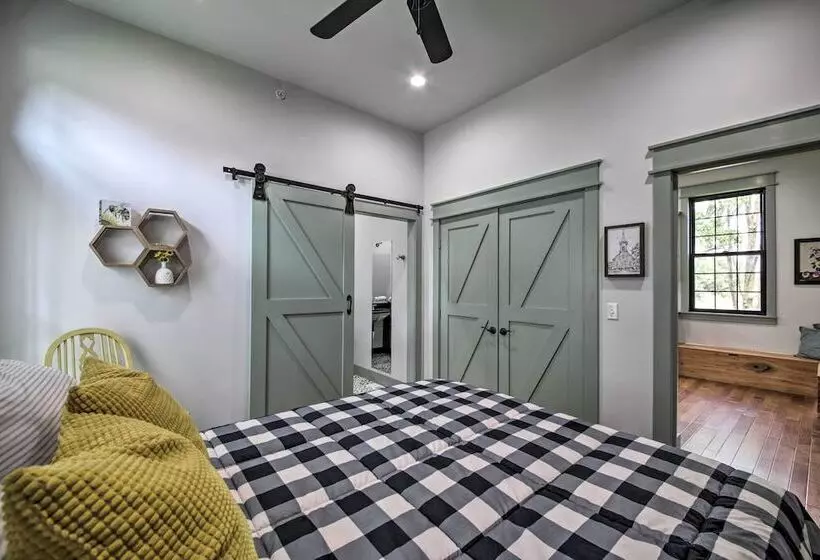 Bross Brother S Cabin W/ Wraparound Porch!