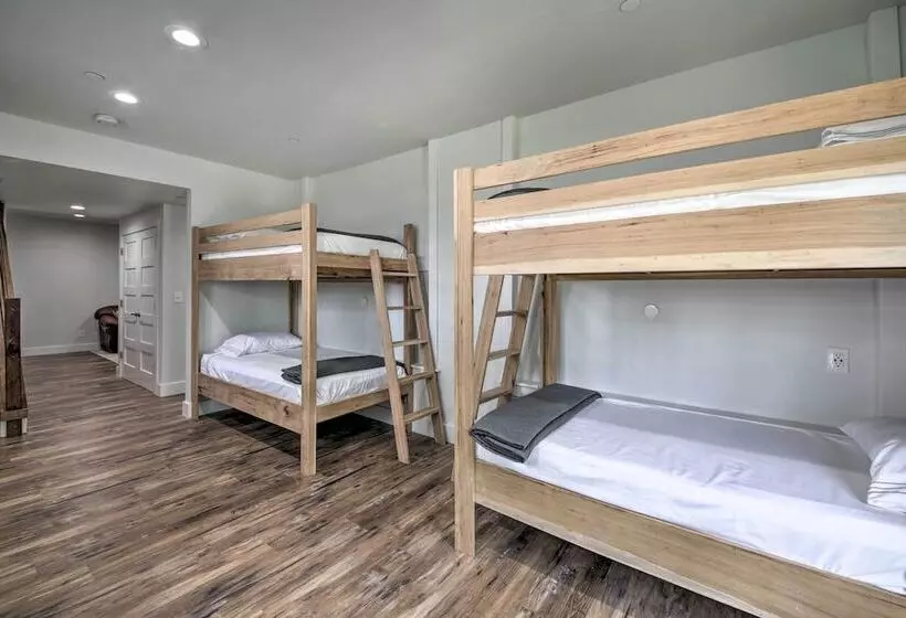 Bross Brother S Cabin W/ Wraparound Porch!