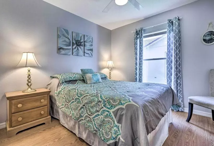 Charming Kissimmee Retreat W/ Pool & Lanai!