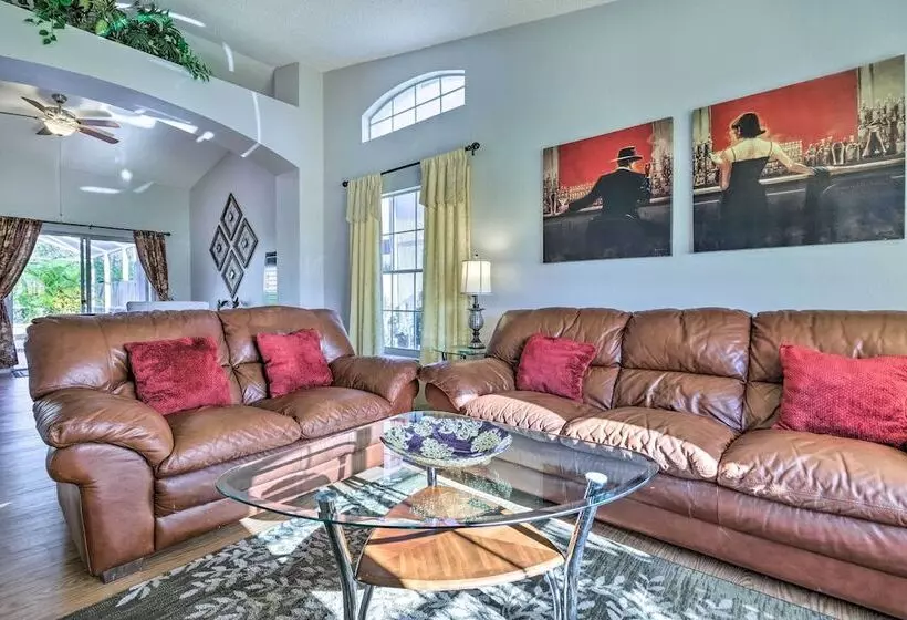 Charming Kissimmee Retreat W/ Pool & Lanai!