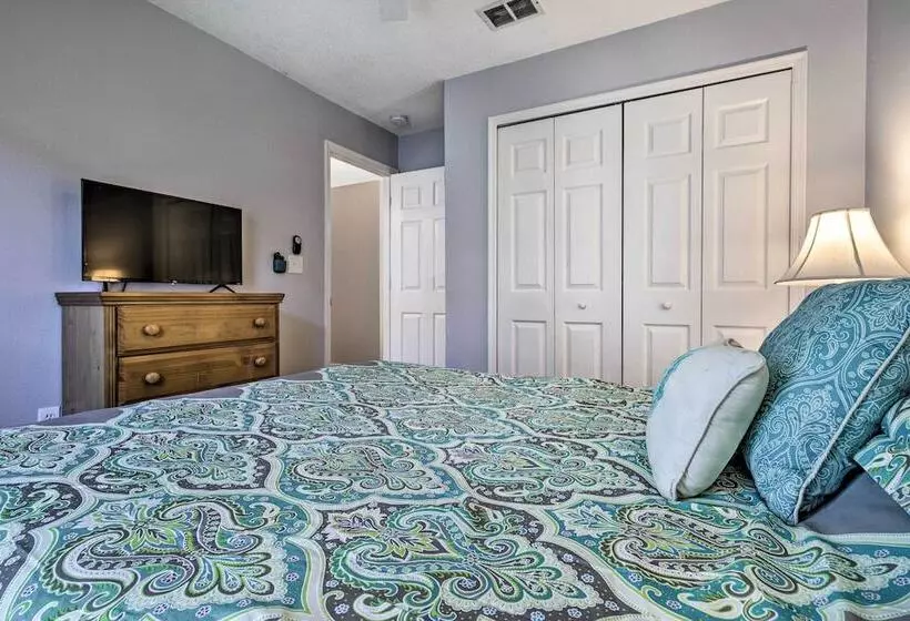 Charming Kissimmee Retreat W/ Pool & Lanai!