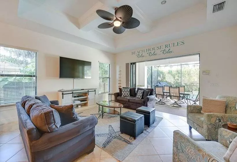 Chic Naples Retreat W/ Private Heated Pool & Lanai