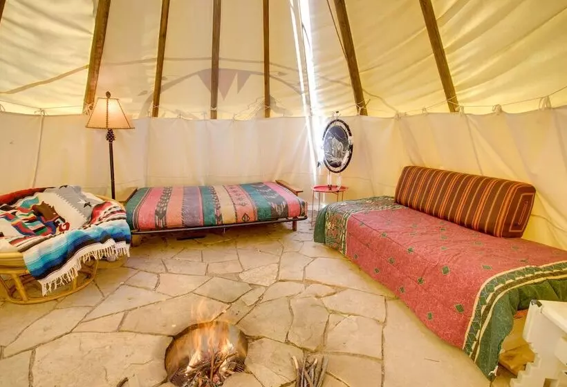 Colorful Cabin W/ Teepee, Fire Pits & Mtn Views!