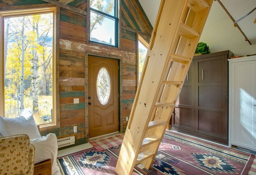 Colorful Cabin W/ Teepee, Fire Pits & Mtn Views!