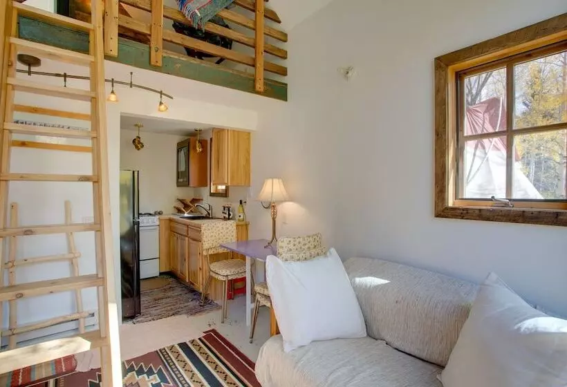 Colorful Cabin W/ Teepee, Fire Pits & Mtn Views!