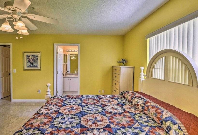 Cozy Coastal Retreat W/ Grill < 5 Mi To Beach