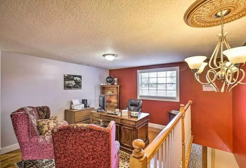 Cozy Home In Heart Of Tampa W/ Lanai & Pool!