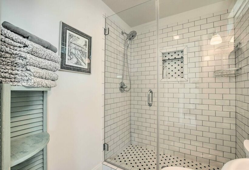 Cozy Home In Historic Area ~ 2 Mi To Main St!