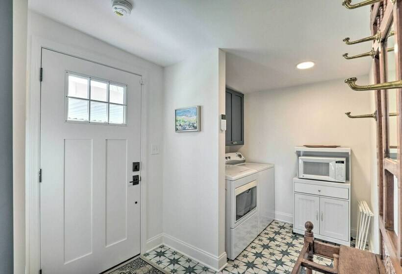 Cozy Home In Historic Area ~ 2 Mi To Main St!