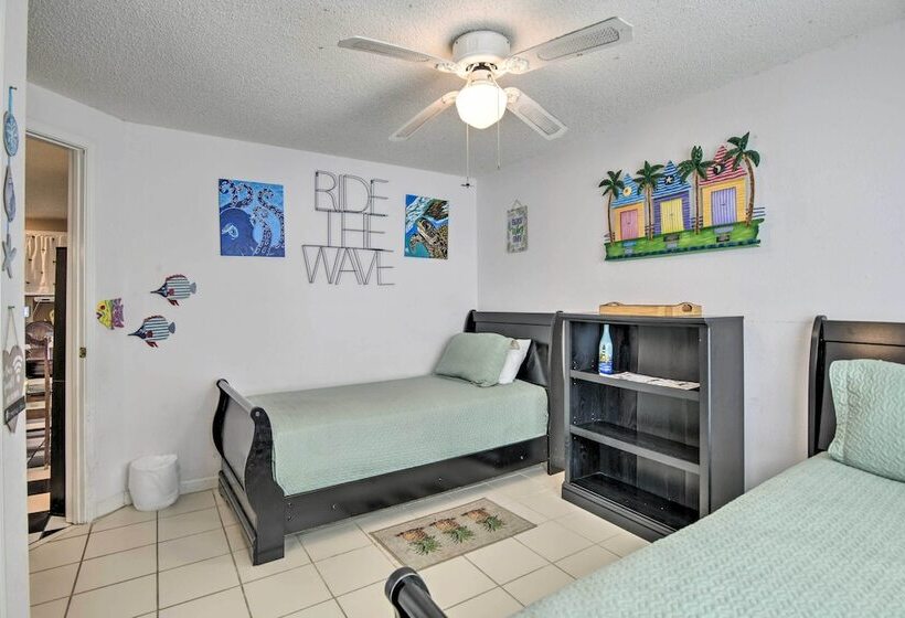 Cozy Pcb Cottage ~ 1 Block To Beach!