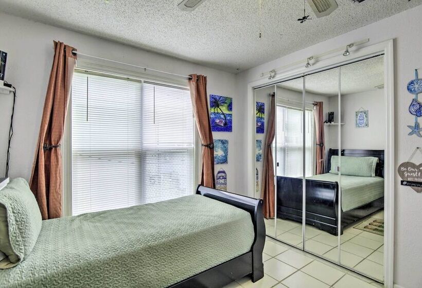 Cozy Pcb Cottage ~ 1 Block To Beach!