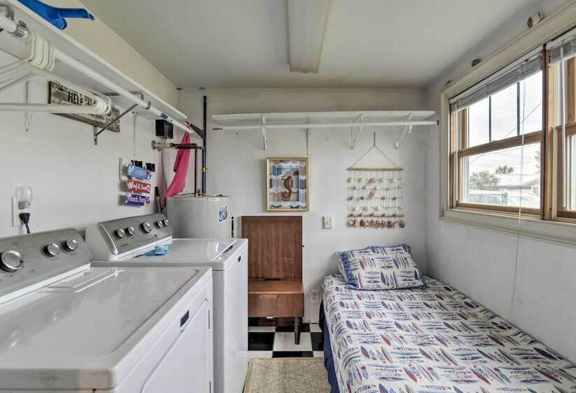 Cozy Pcb Cottage ~ 1 Block To Beach!