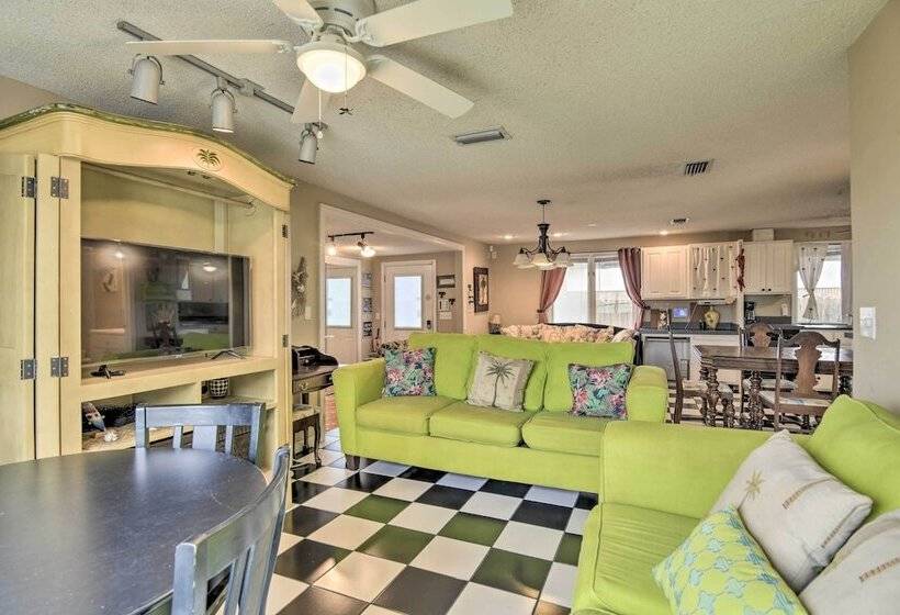 Cozy Pcb Cottage ~ 1 Block To Beach!