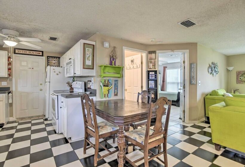 Cozy Pcb Cottage ~ 1 Block To Beach!