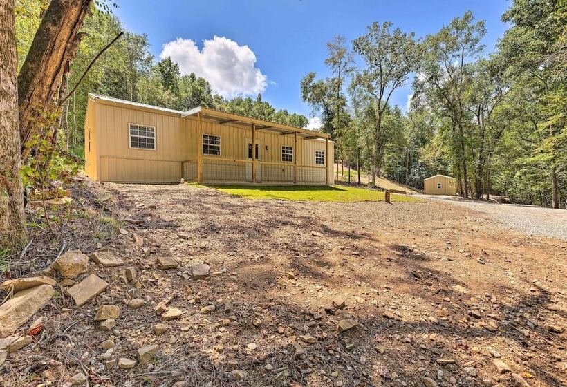 Creekside Cabin Retreat W/ Community Fire Pit