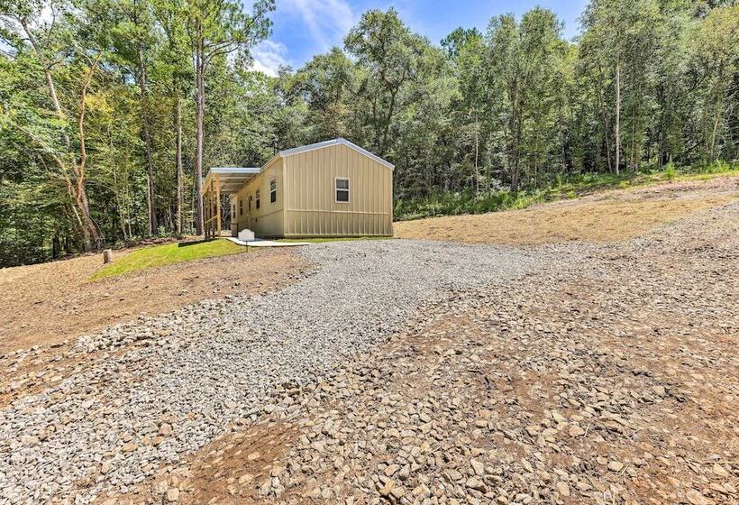 Creekside Cabin Retreat W/ Community Fire Pit