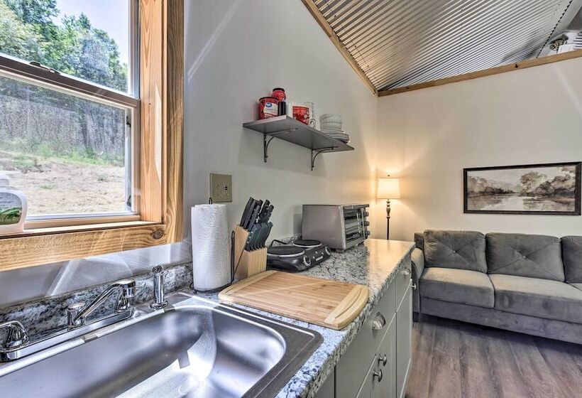 Creekside Cabin Retreat W/ Community Fire Pit