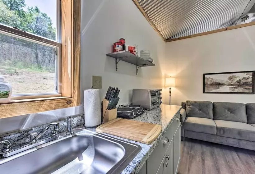 Creekside Cabin Retreat W/ Community Fire Pit