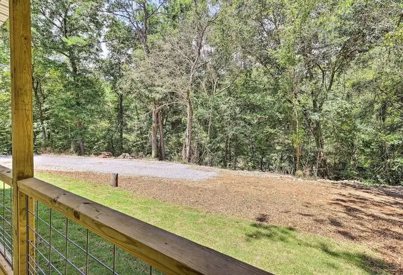 Creekside Cabin Retreat W/ Community Fire Pit
