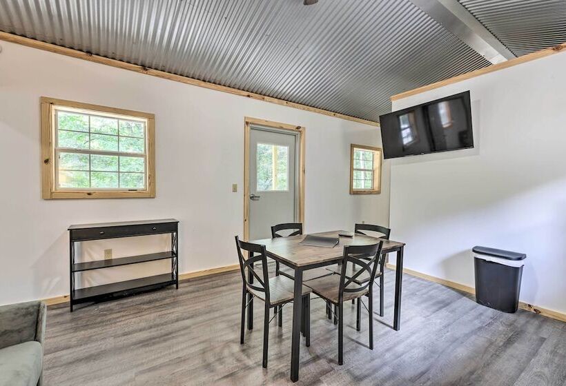 Creekside Cabin Retreat W/ Community Fire Pit