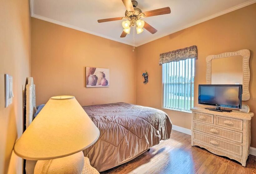 Equestrian Estate W/ Over 100 Mi Horse Trails