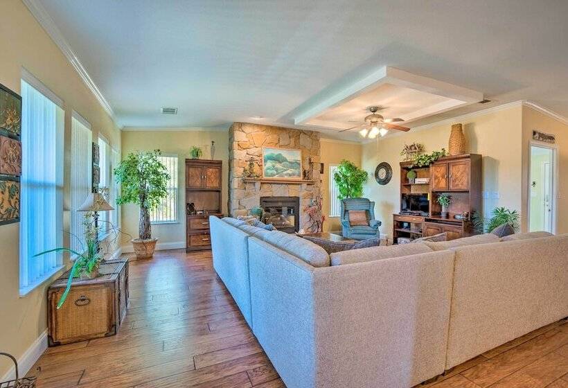 Equestrian Estate W/ Over 100 Mi Horse Trails