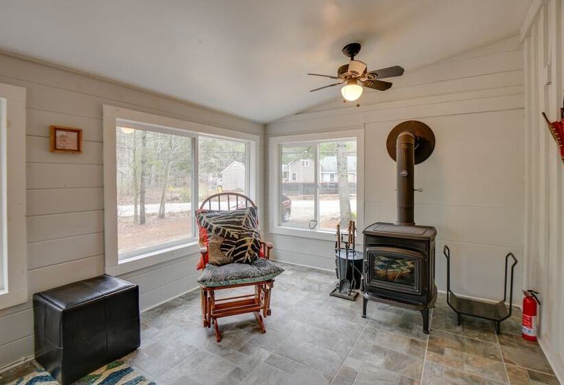 Center Ossipee Cabin W/ Game Room & Fire Pit!