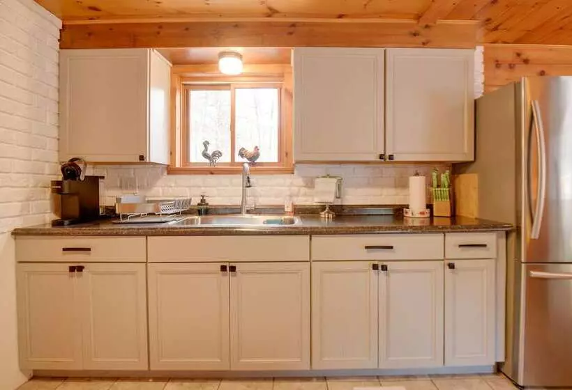 Center Ossipee Cabin W/ Game Room & Fire Pit!