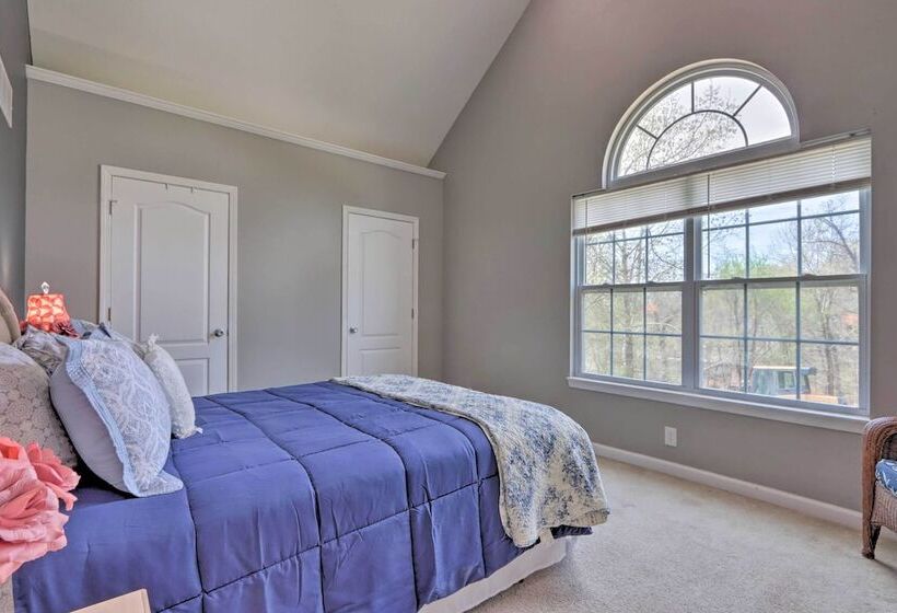 < 1 Mi To Marina: Family Friendly Osage Beach Home