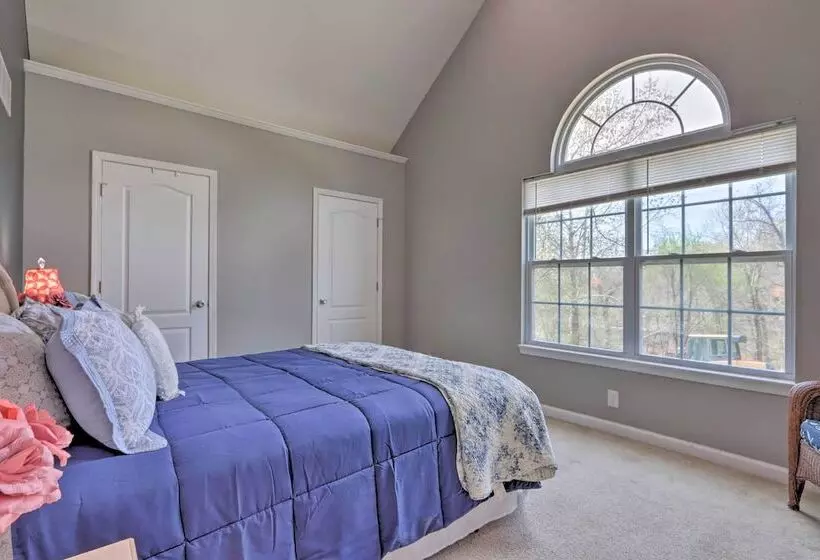 < 1 Mi To Marina: Family Friendly Osage Beach Home