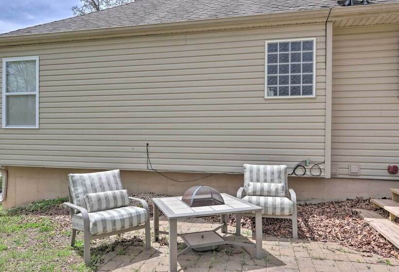 < 1 Mi To Marina: Family Friendly Osage Beach Home