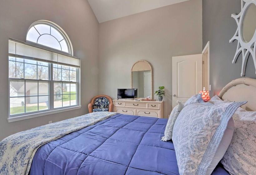 < 1 Mi To Marina: Family Friendly Osage Beach Home