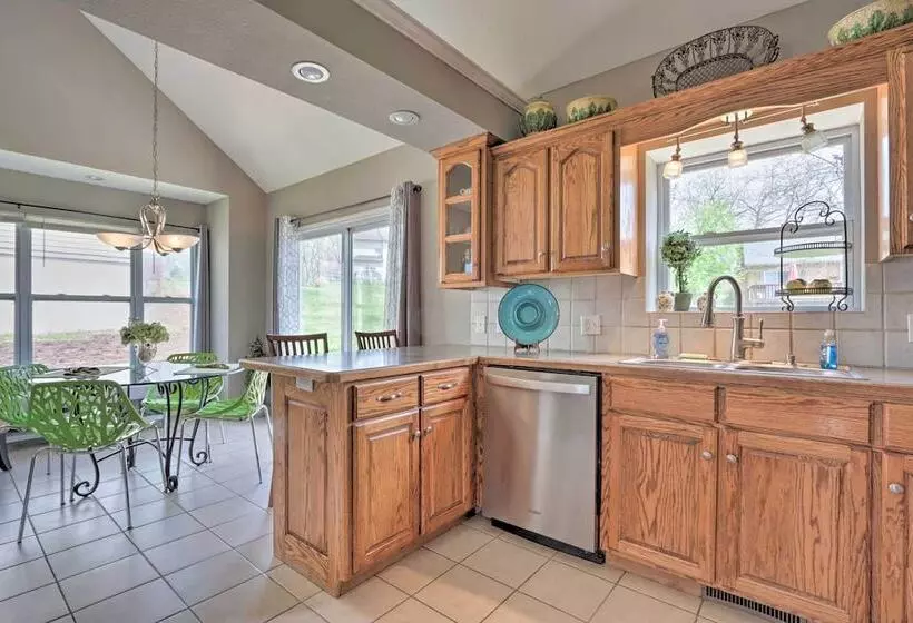 < 1 Mi To Marina: Family Friendly Osage Beach Home