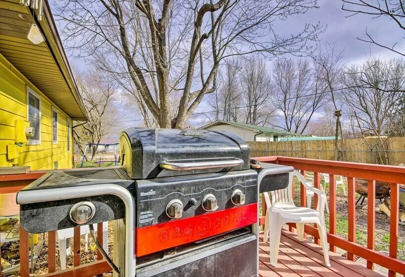 Familyfriendly Home Near Maramec Spring Park!
