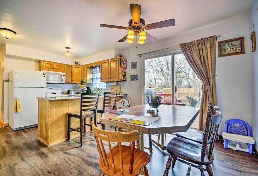 Familyfriendly Home Near Maramec Spring Park!