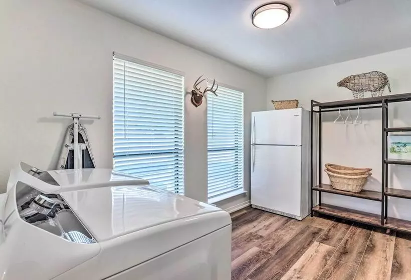 Green Acres  Home W/ Fire Pit + Fishing Pond