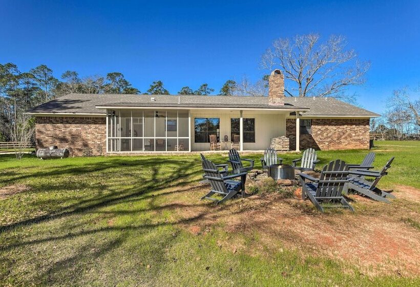 Green Acres  Home W/ Fire Pit + Fishing Pond