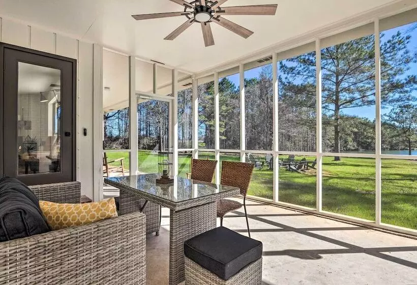 Green Acres  Home W/ Fire Pit + Fishing Pond