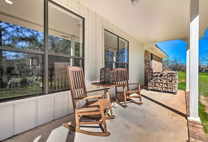 Green Acres  Home W/ Fire Pit + Fishing Pond