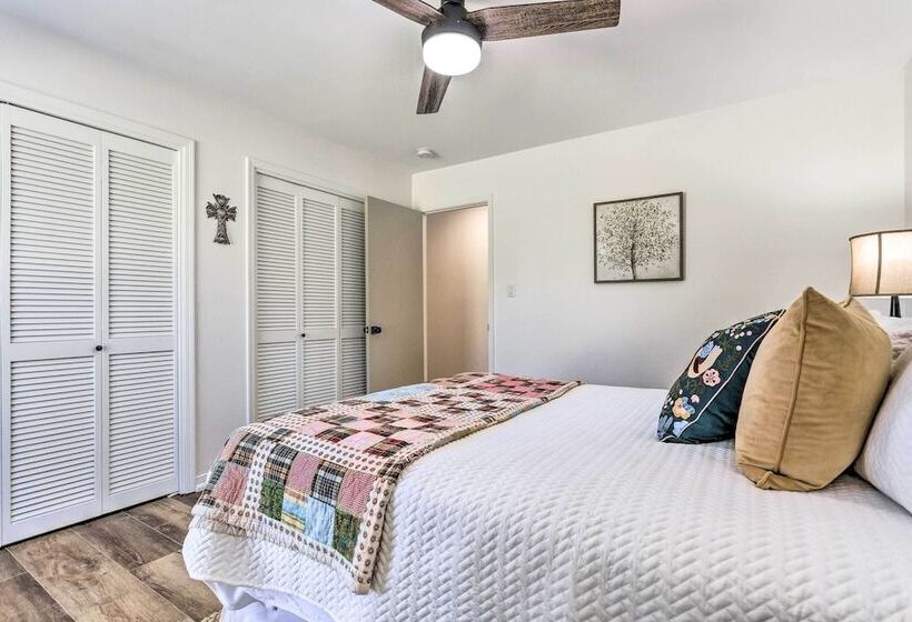 Green Acres  Home W/ Fire Pit + Fishing Pond