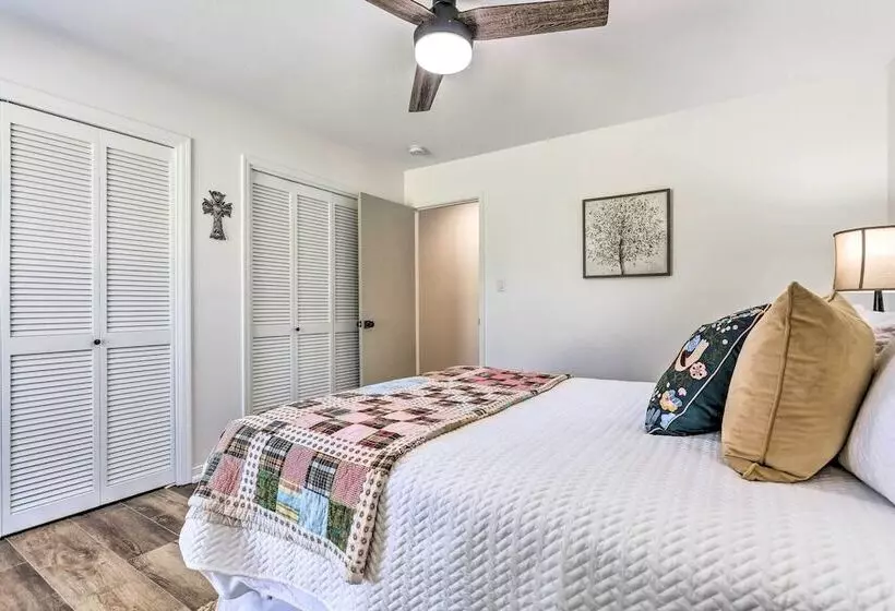 Green Acres  Home W/ Fire Pit + Fishing Pond