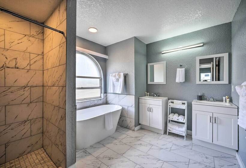 Kissimmee Retreat W/ Pool ~ 8 Mi To Old Town!