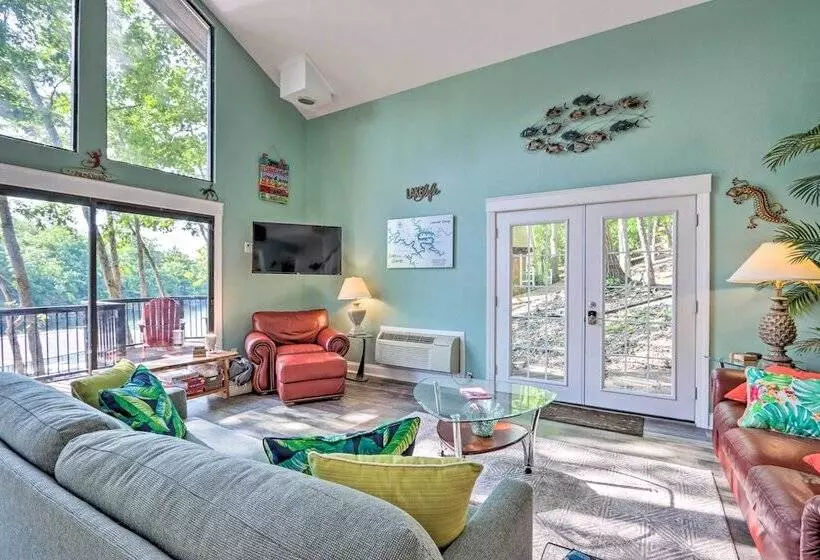 2 Mi To Margaritaville: Lake Of The Ozarks Home!