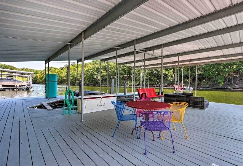 2 Mi To Margaritaville: Lake Of The Ozarks Home!