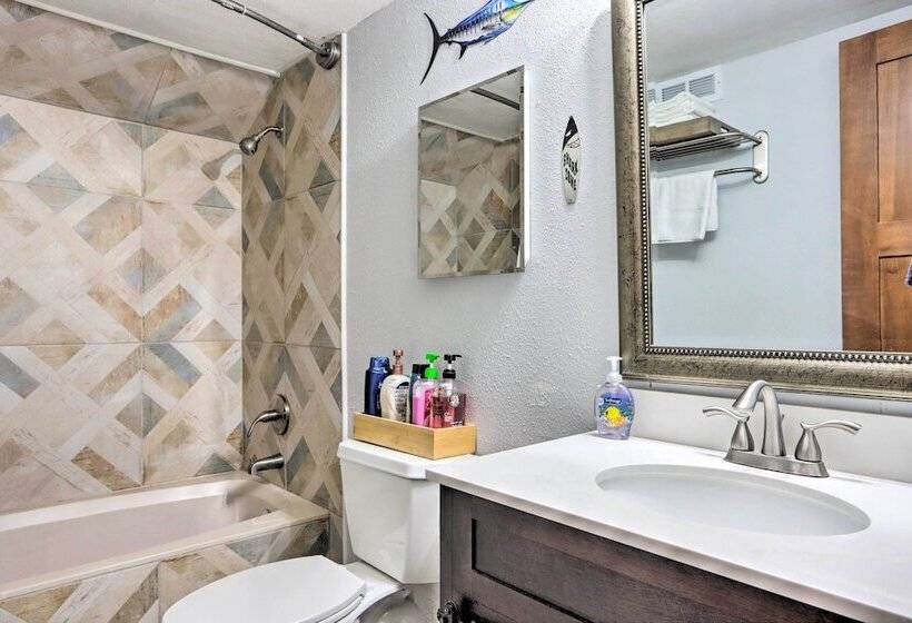 2 Mi To Margaritaville: Lake Of The Ozarks Home!