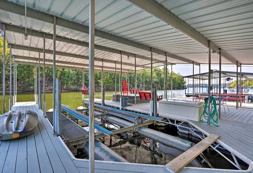 2 Mi To Margaritaville: Lake Of The Ozarks Home!