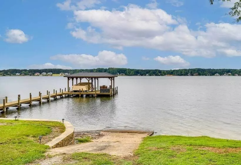 Lakefront Retreat W/ Private Dock!